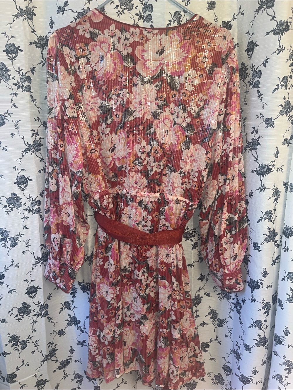 LC Lauren Conrad NWT Sequin Floral Wrap Mini Dress - Picture 5 of 7